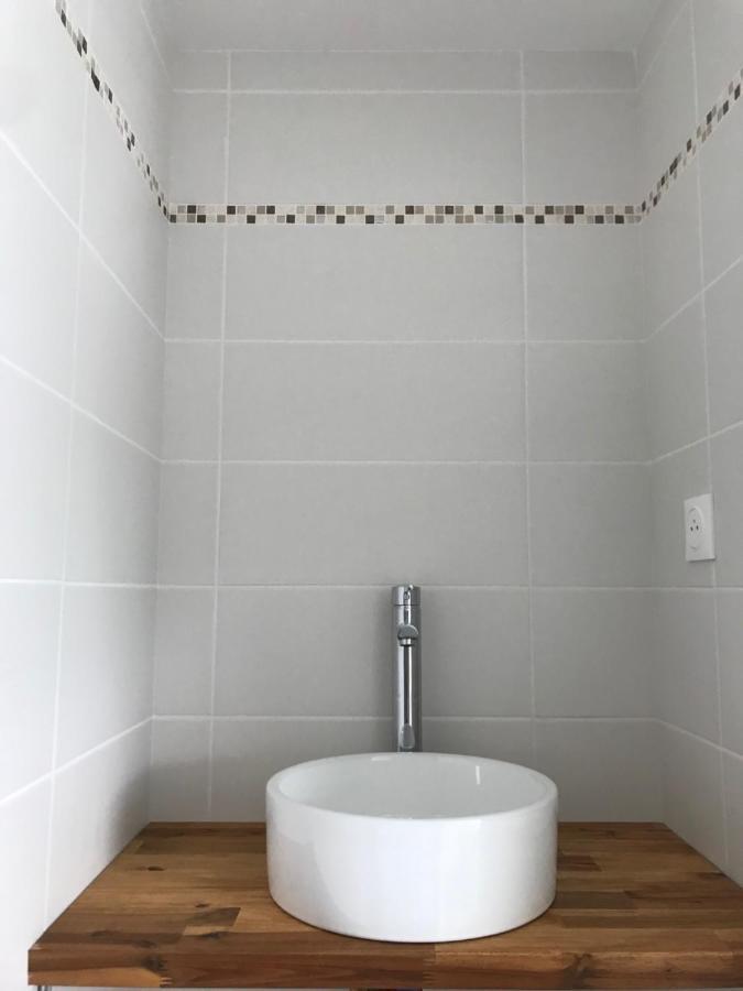 Duplex Calme Et Cosy Apartment กงการ์โน ภายนอก รูปภาพ