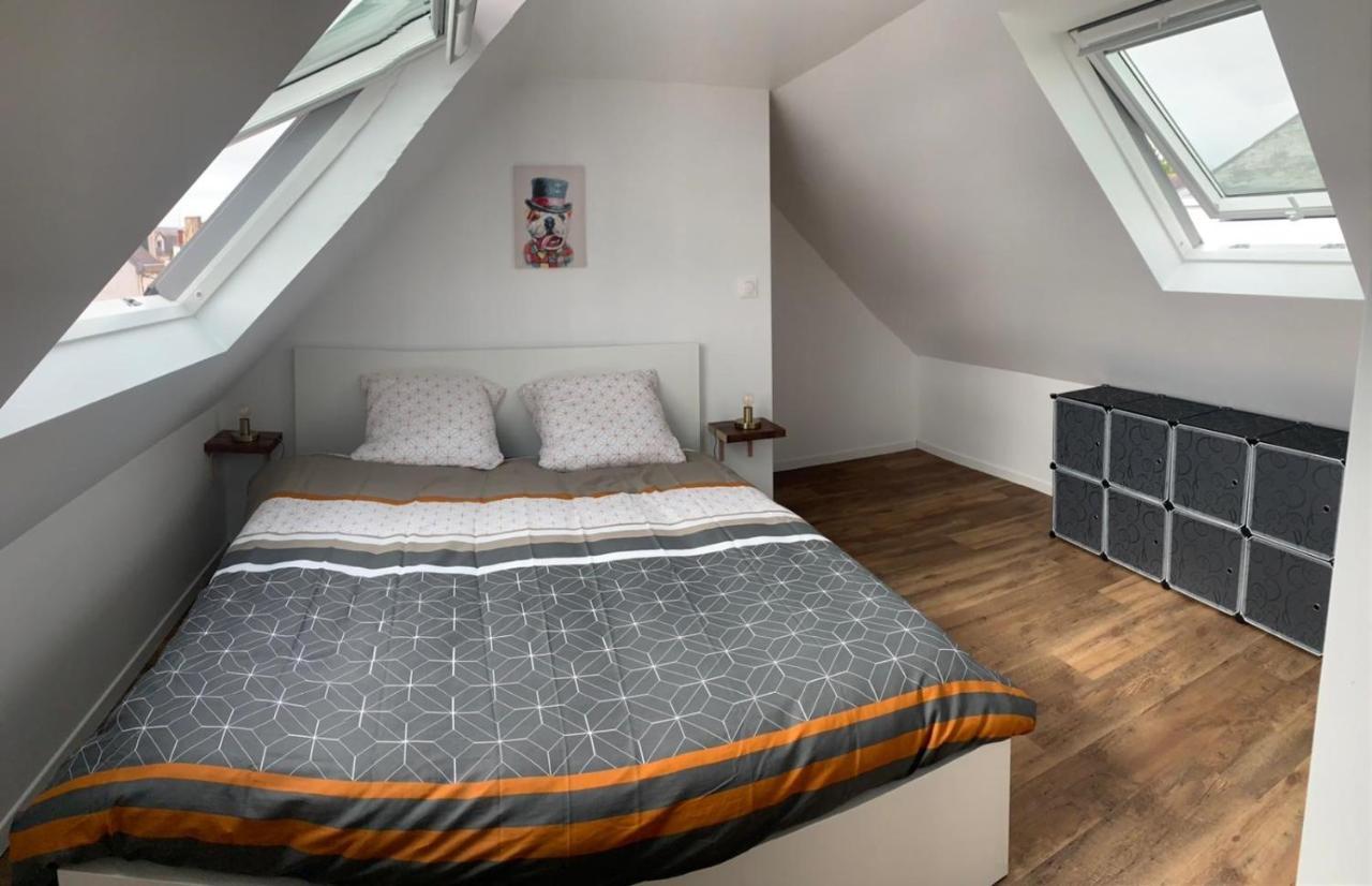 Duplex Calme Et Cosy Apartment กงการ์โน ภายนอก รูปภาพ